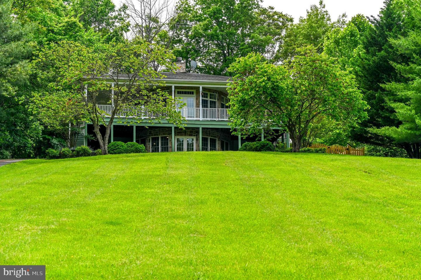 170 Vaughndom Way  Martinsburg WV 25404 photo
