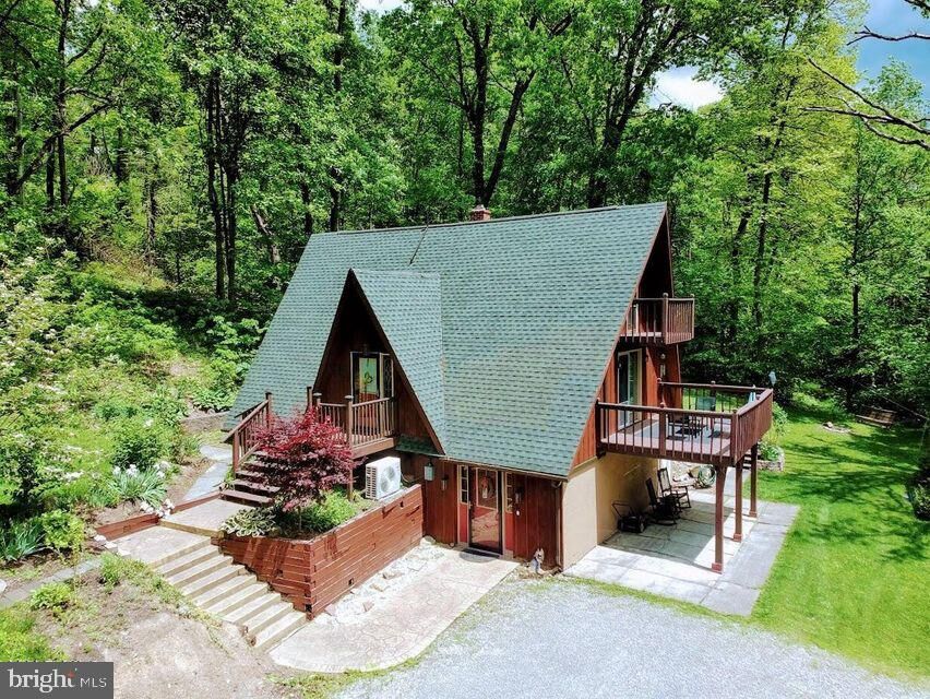 Property Photo:  1431 Erickson Drive  PA 15904 