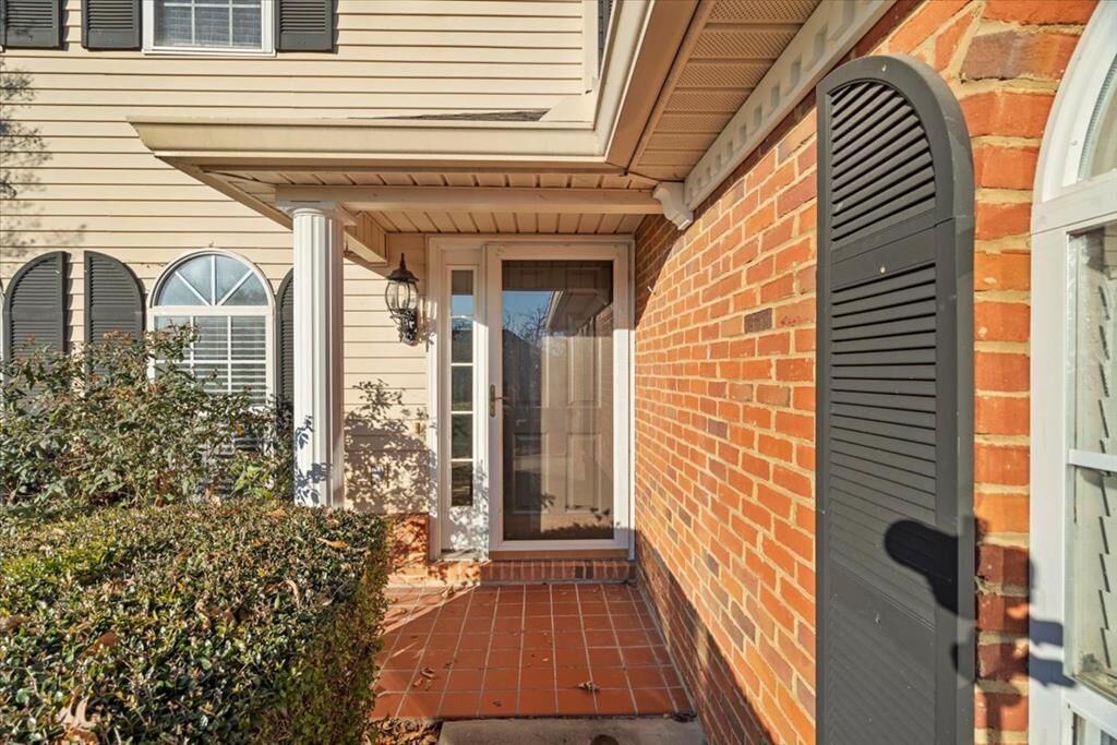 Property Photo:  1699 Pin Oak Drive  GA 30721 