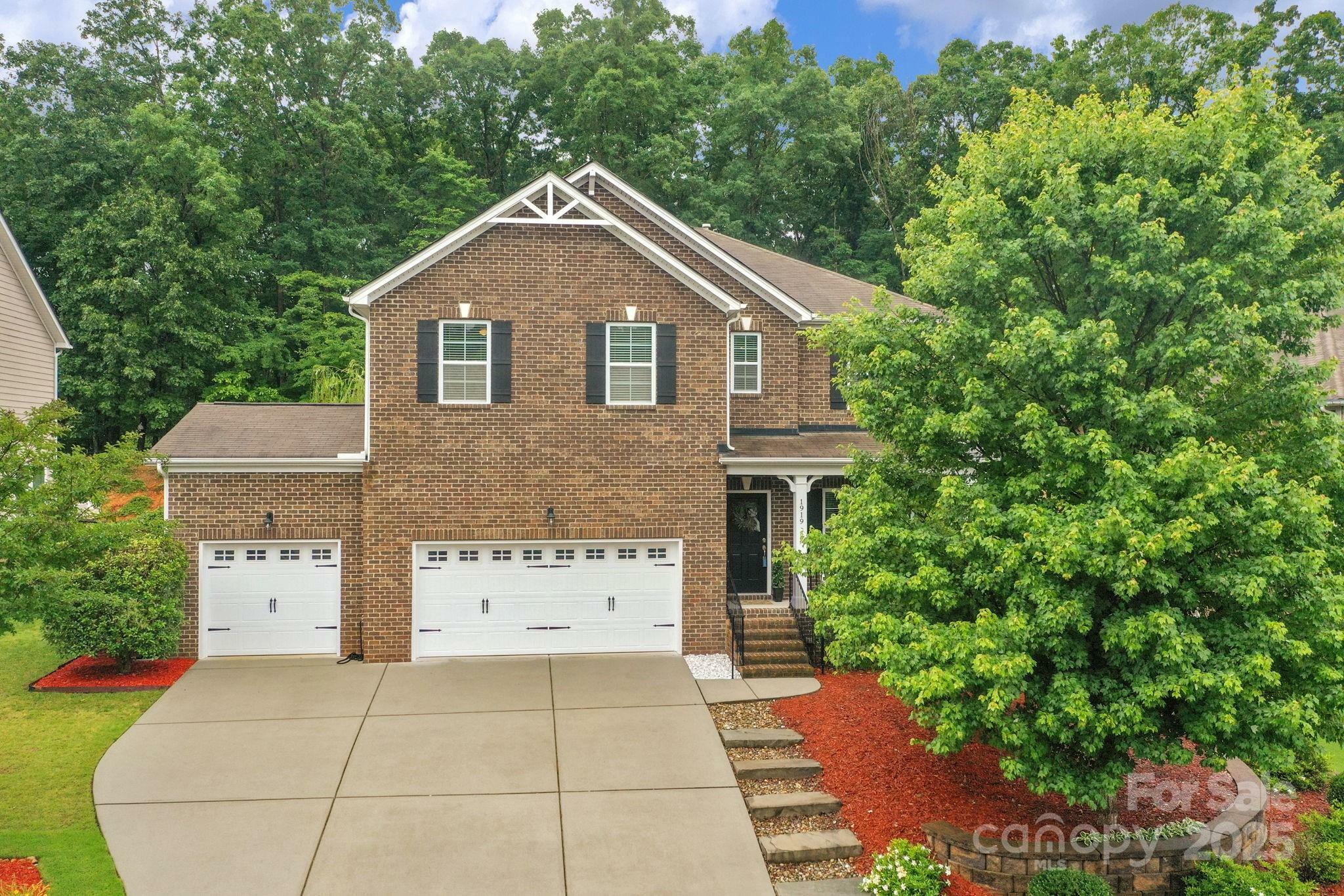 Property Photo:  1919 Madeira Circle  NC 28173 