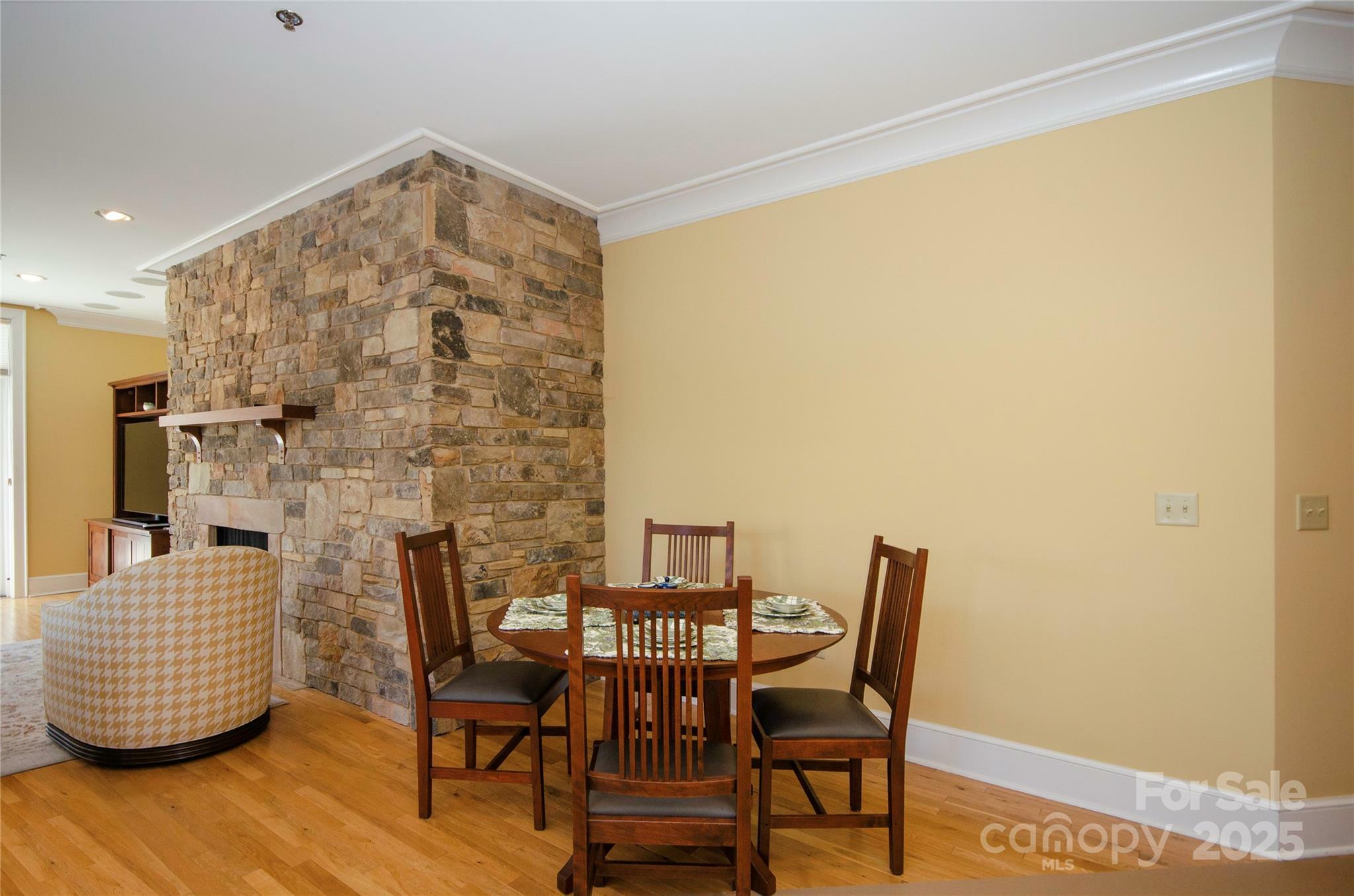 Property Photo: 21 Battery Park Avenue 406 NC 28801
