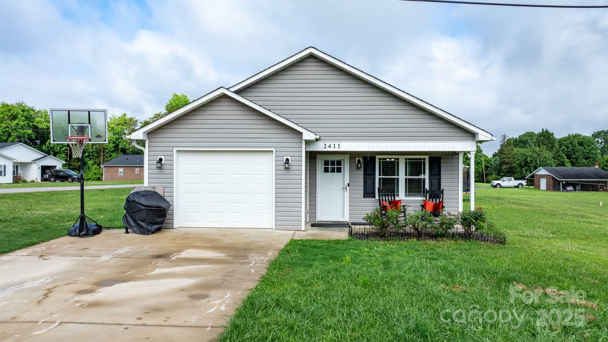 Property Photo:  2411 28th Street NE  NC 28601 