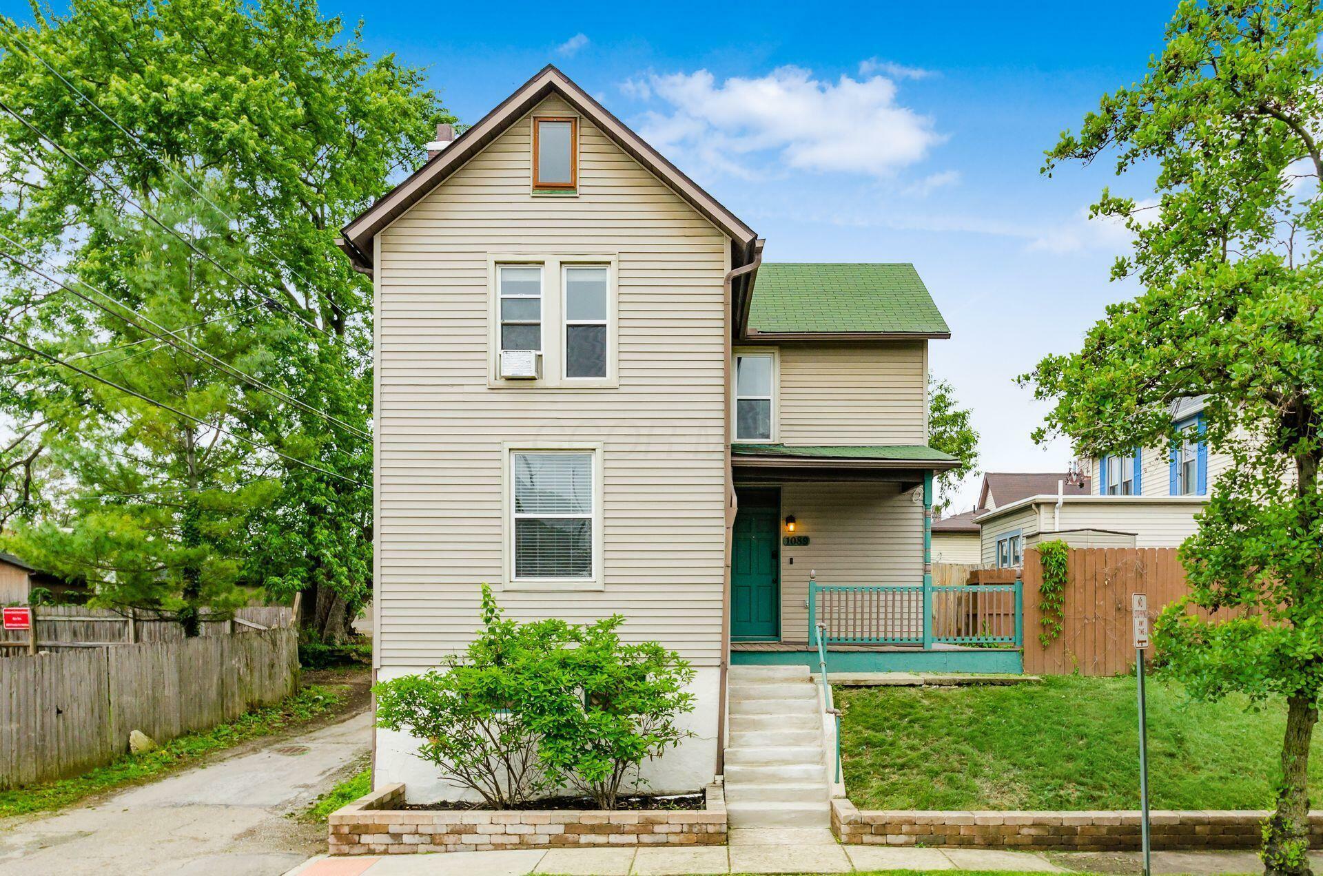 Property Photo: 1089 Perry Street OH 43201