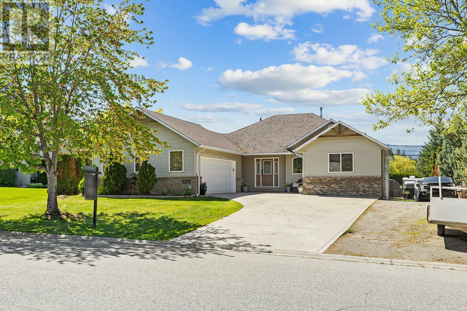 3573 Kimatouche Road  Kelowna BC V1W 4M2 photo