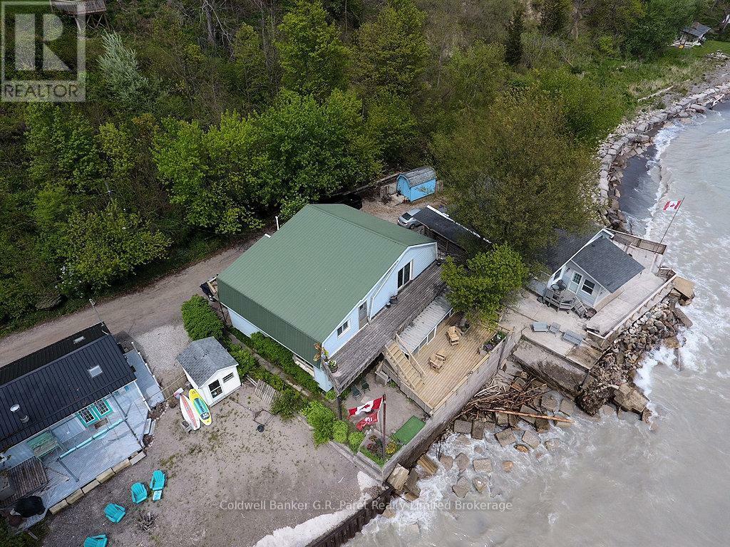 Property Photo: 3393 Waneeta Drive ON N5H 2R2