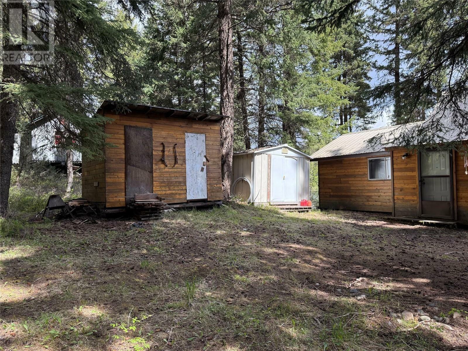 Property Photo: 2940 Sabiston Creek Road BC V0K 2J0