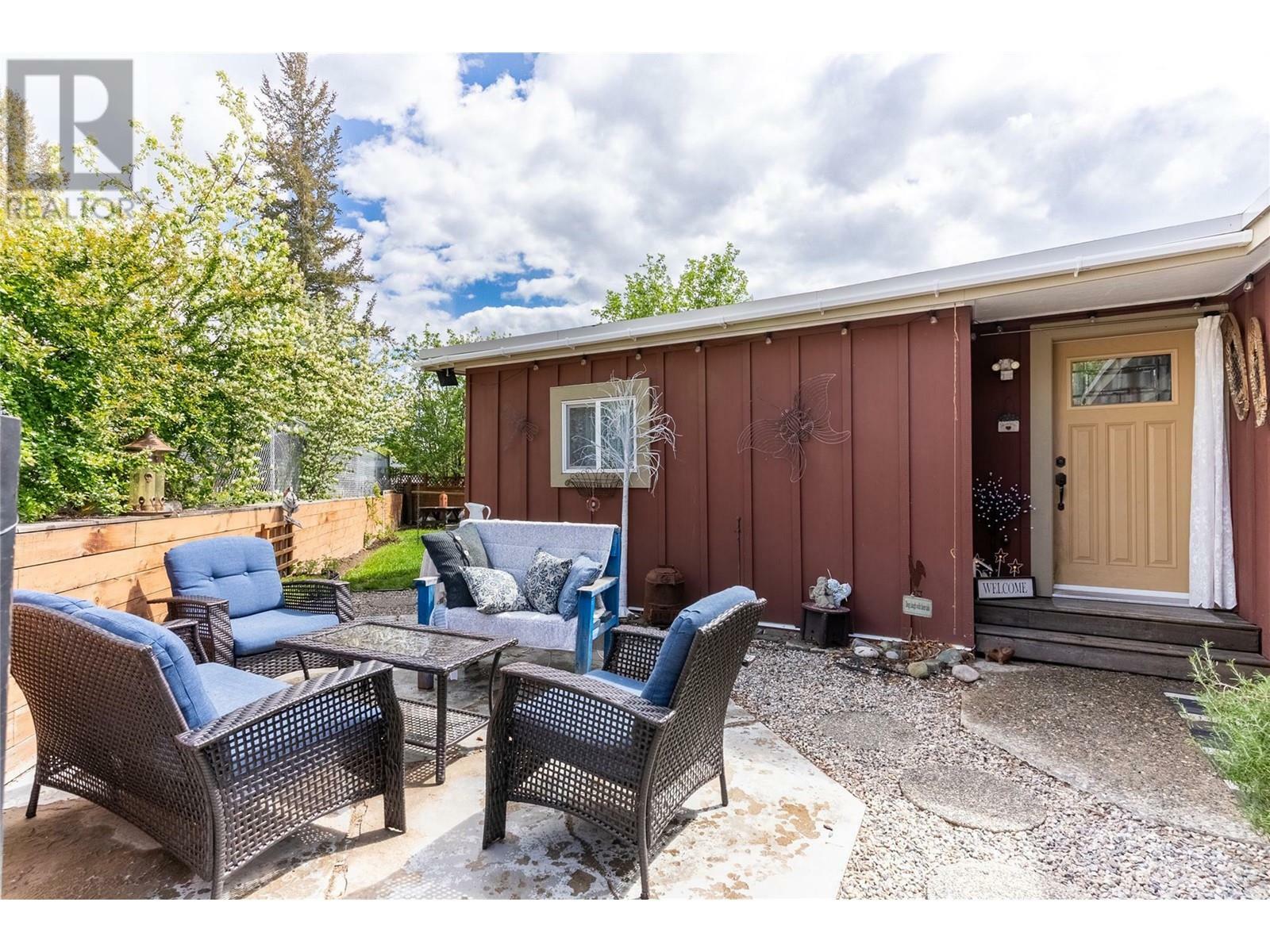 Property Photo: 9 Jade Court BC V0K 1W0