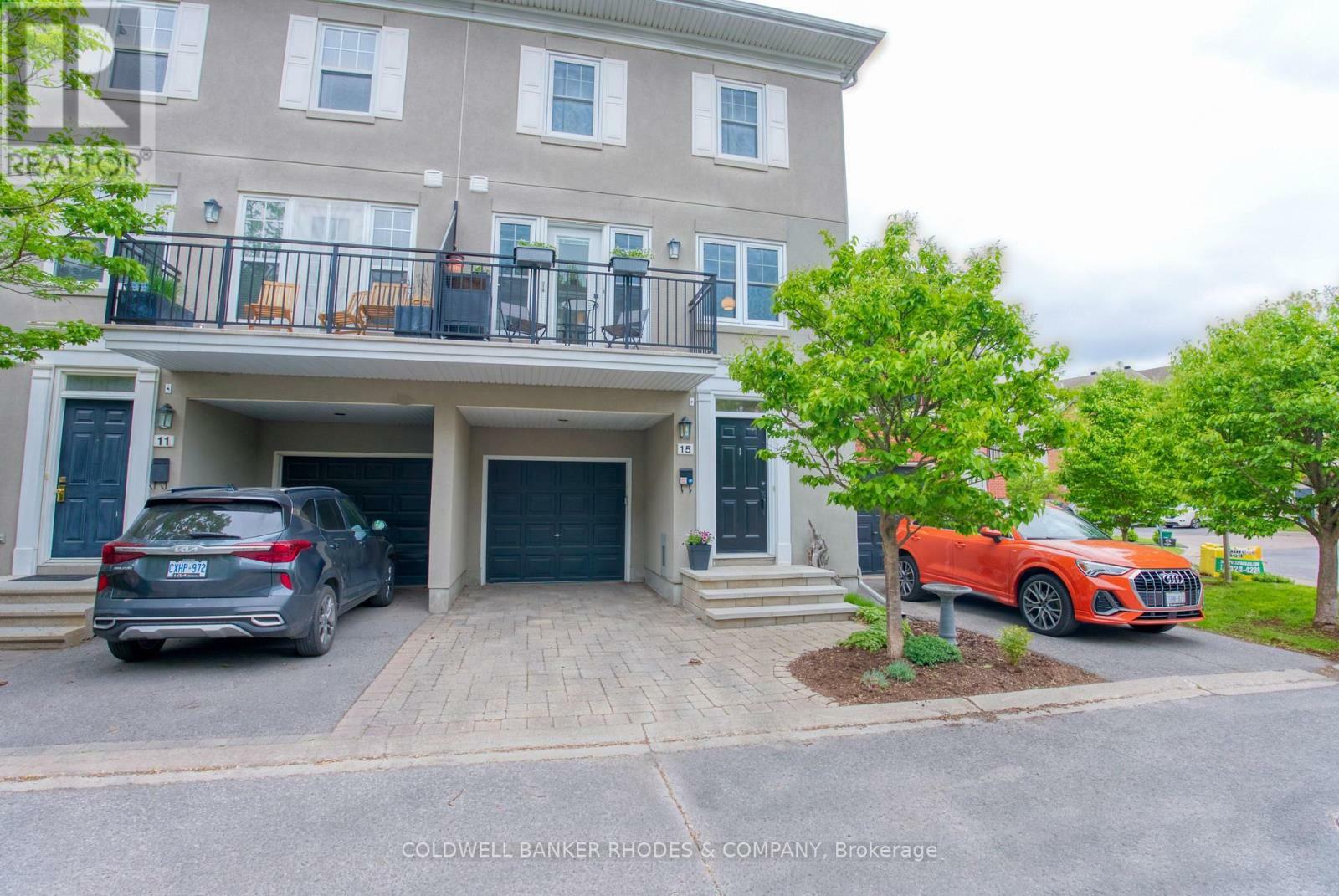 Property Photo: 15 Georgeton Private ON K1K 4S8
