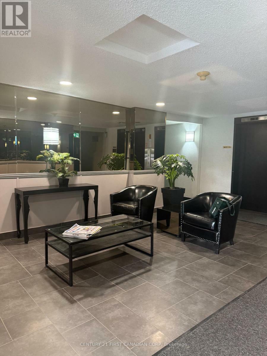Property Photo: 135 Baseline Road West 701 ON N6J 4W4