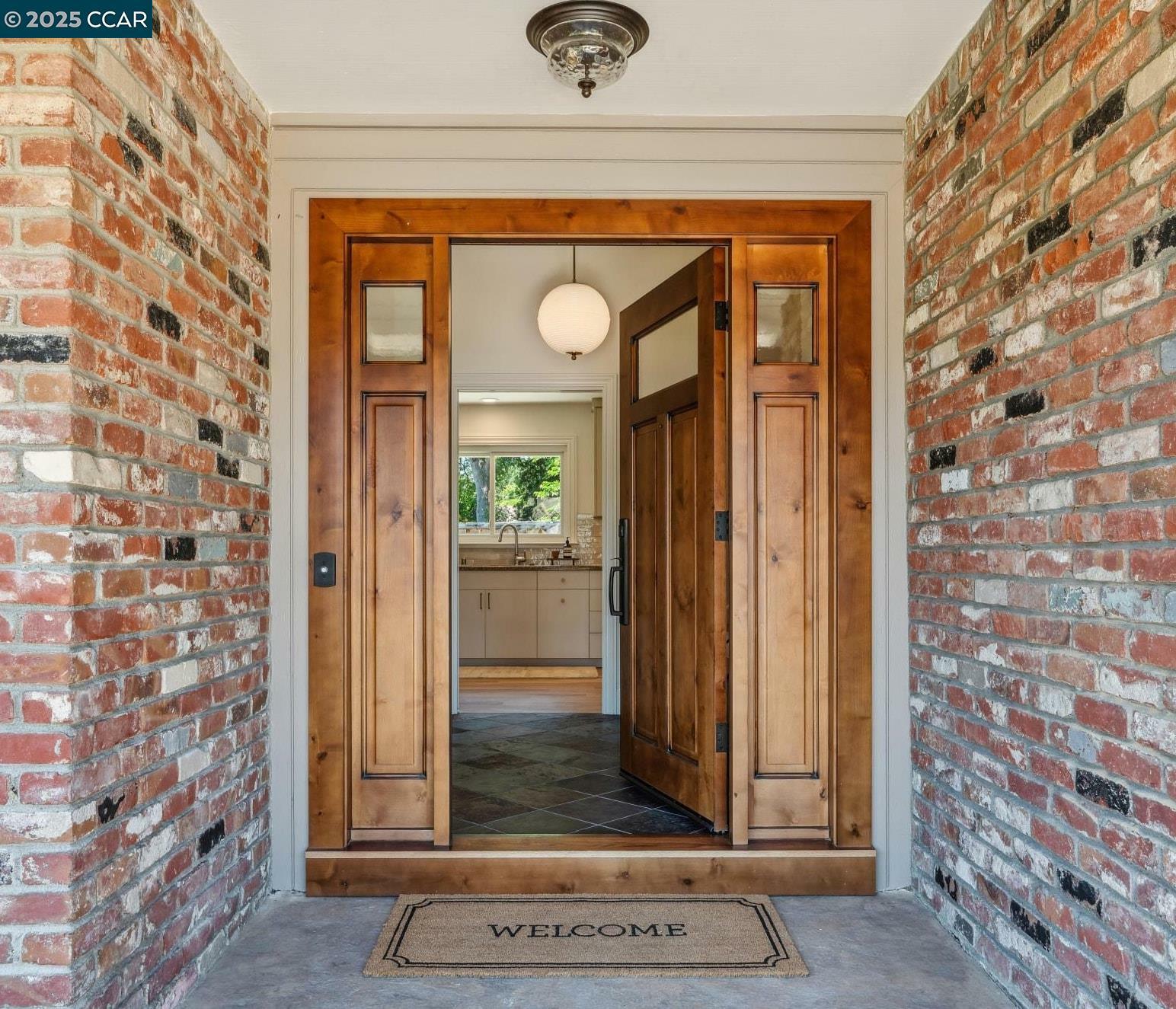 Property Photo: 651 Wintergreen Ln CA 94598