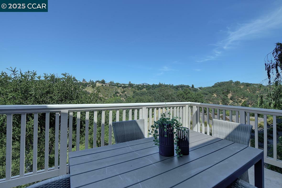 Property Photo: 2916 Saklan Indian Dr CA 94595