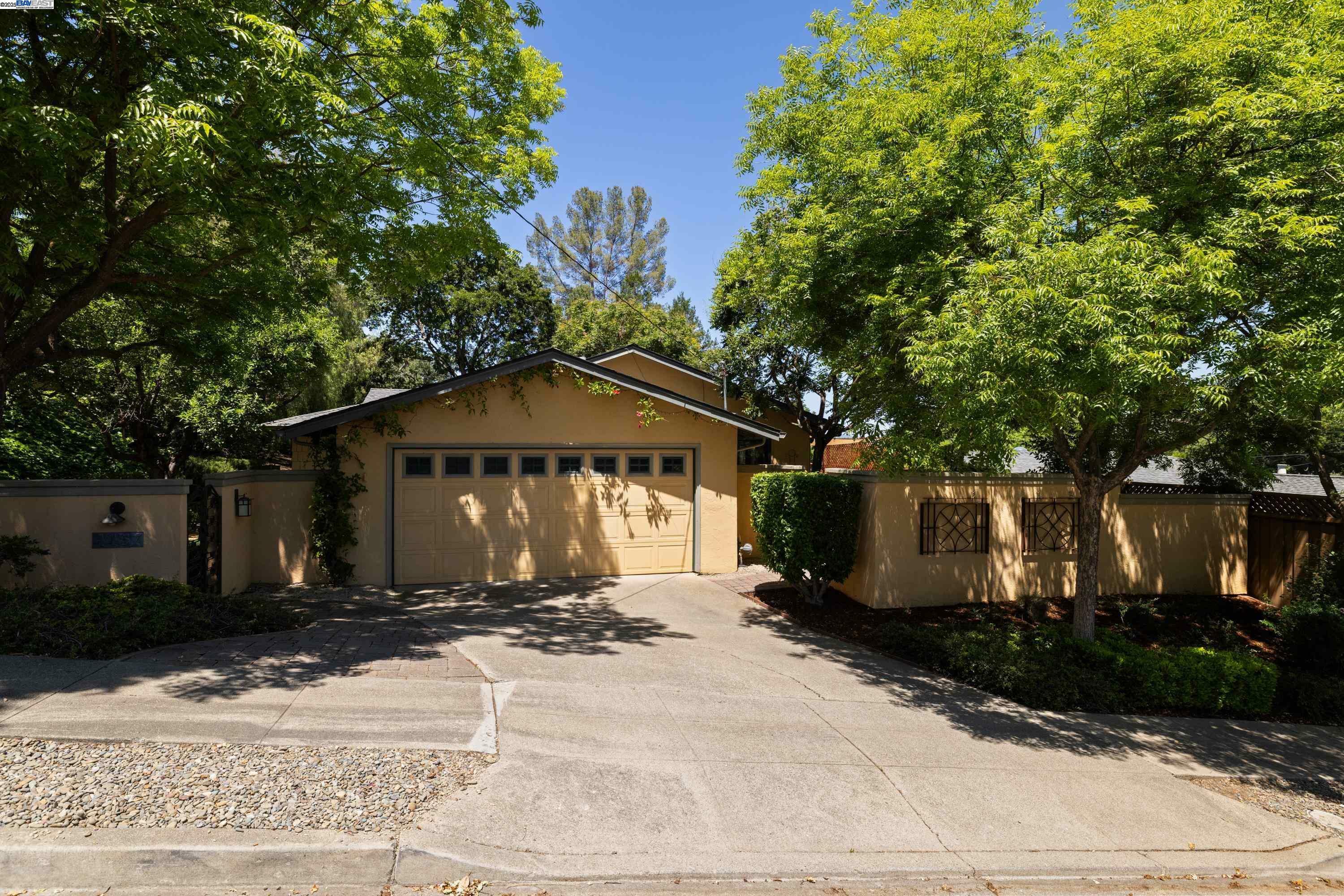 Property Photo: 4457 Linda Way CA 94566