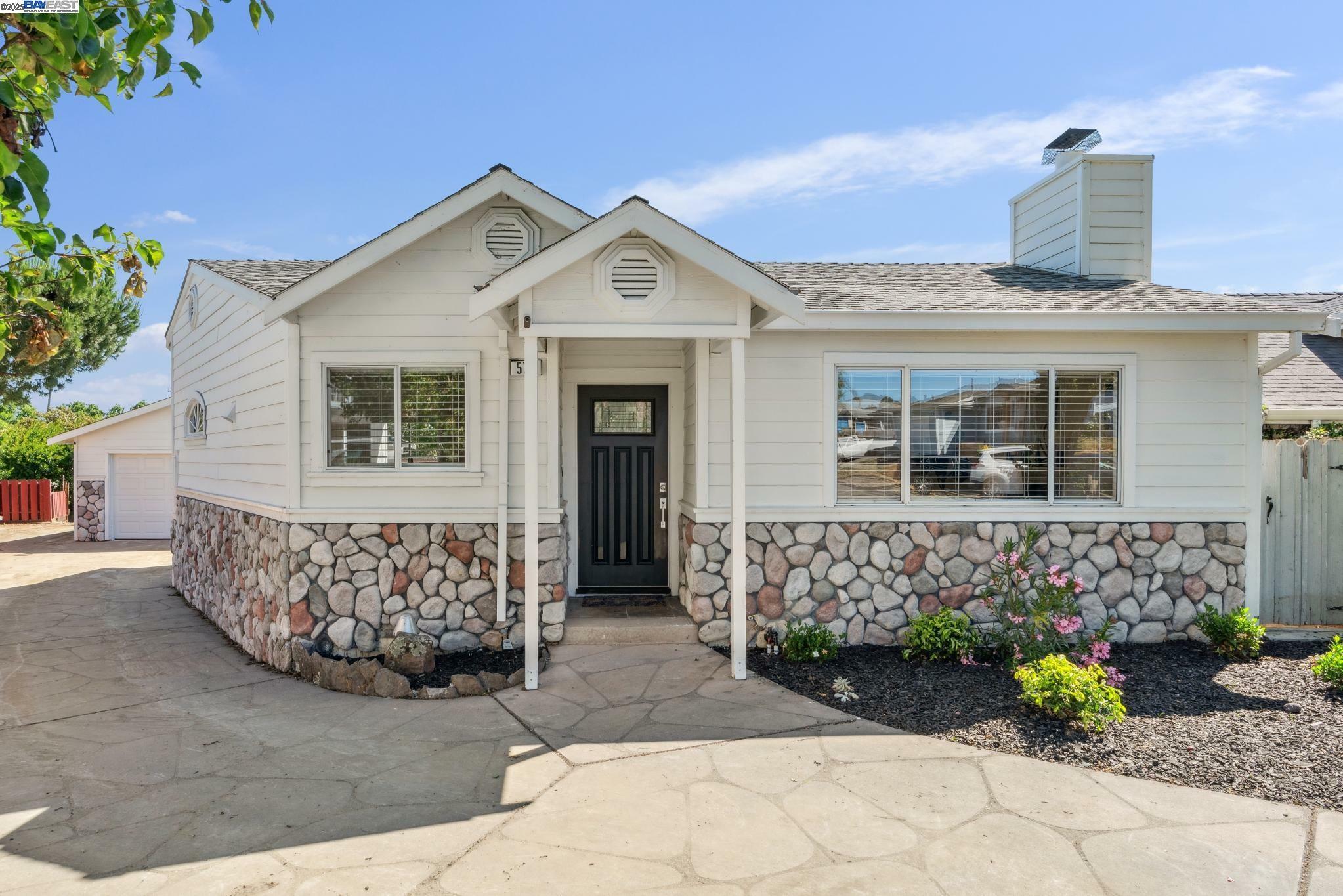 577 Dorothy Ln  Martinez CA 94553 photo