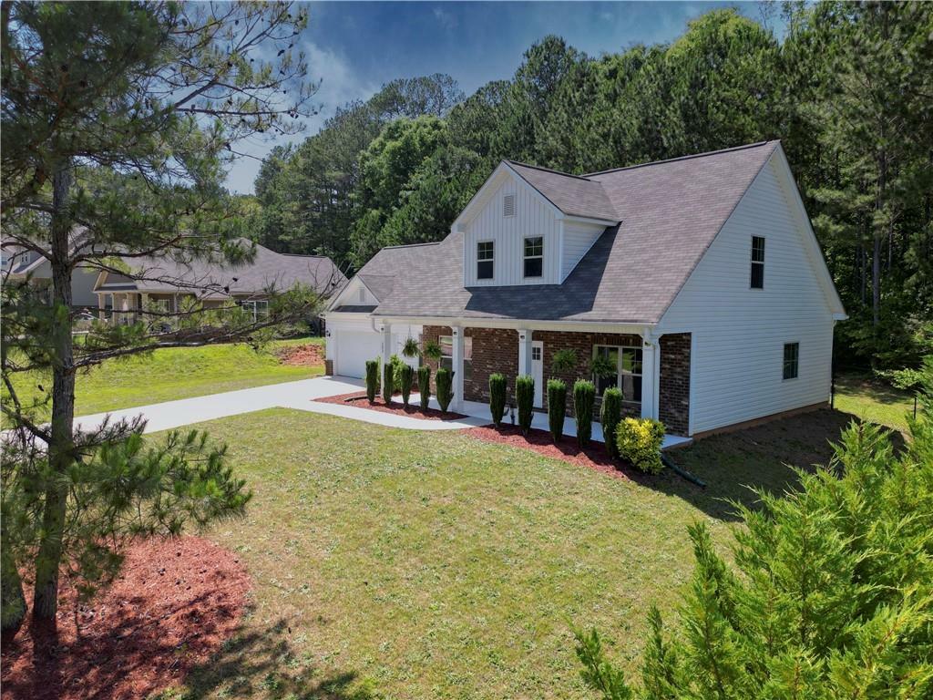 Property Photo: 202 Glenview Trail GA 30224