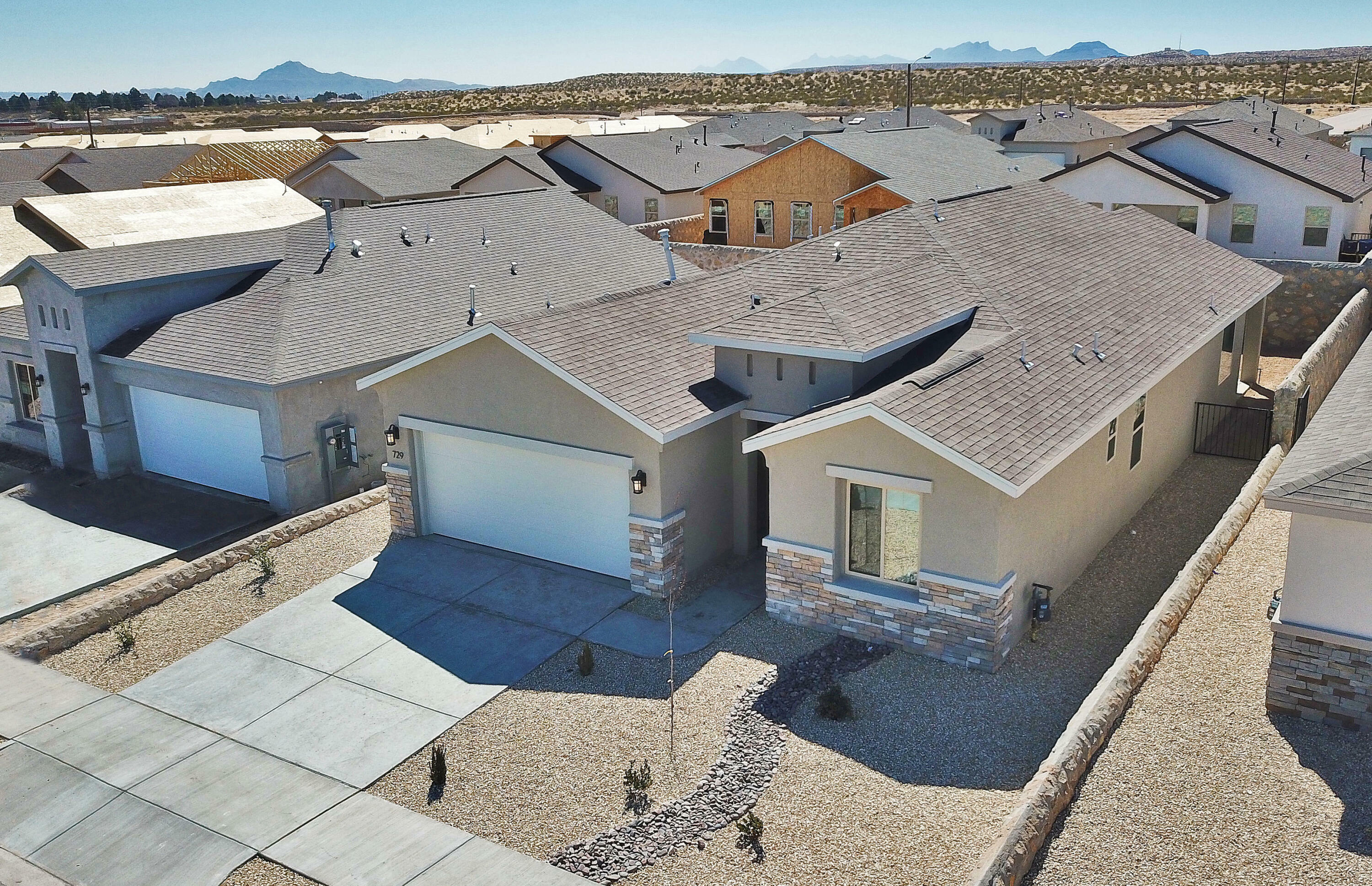 Property Photo: 729 W Calle Escondida NM 88008