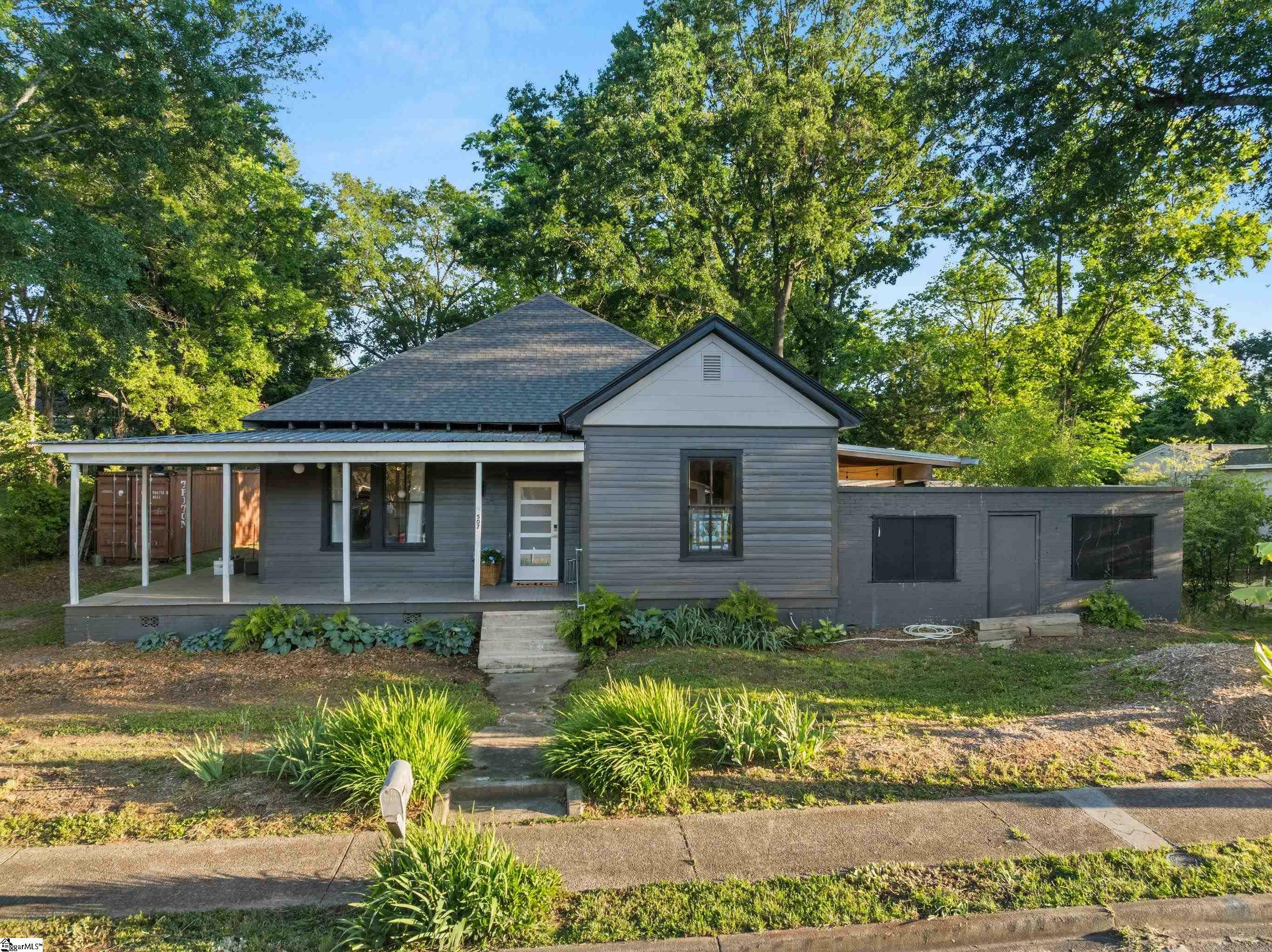 Property Photo: 507 West Parker Road SC 29611