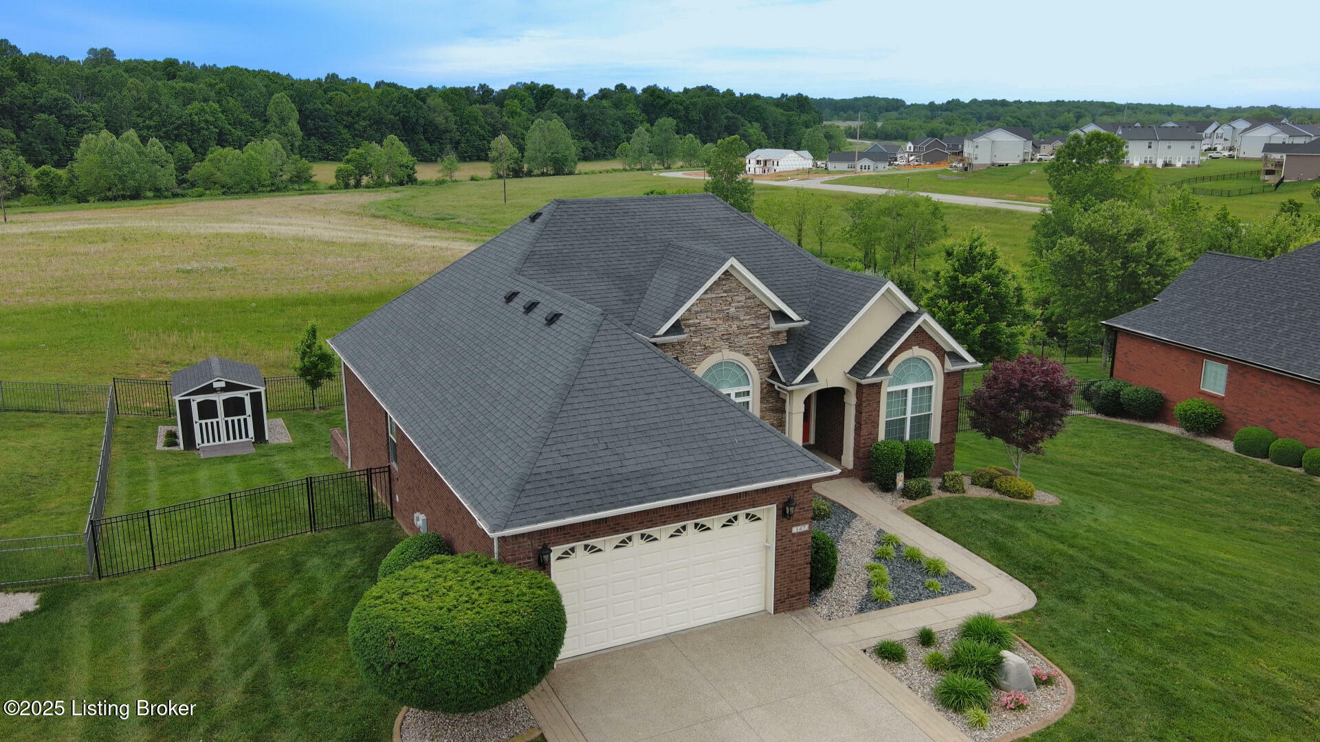 Property Photo: 147 Calumet Loop KY 42701