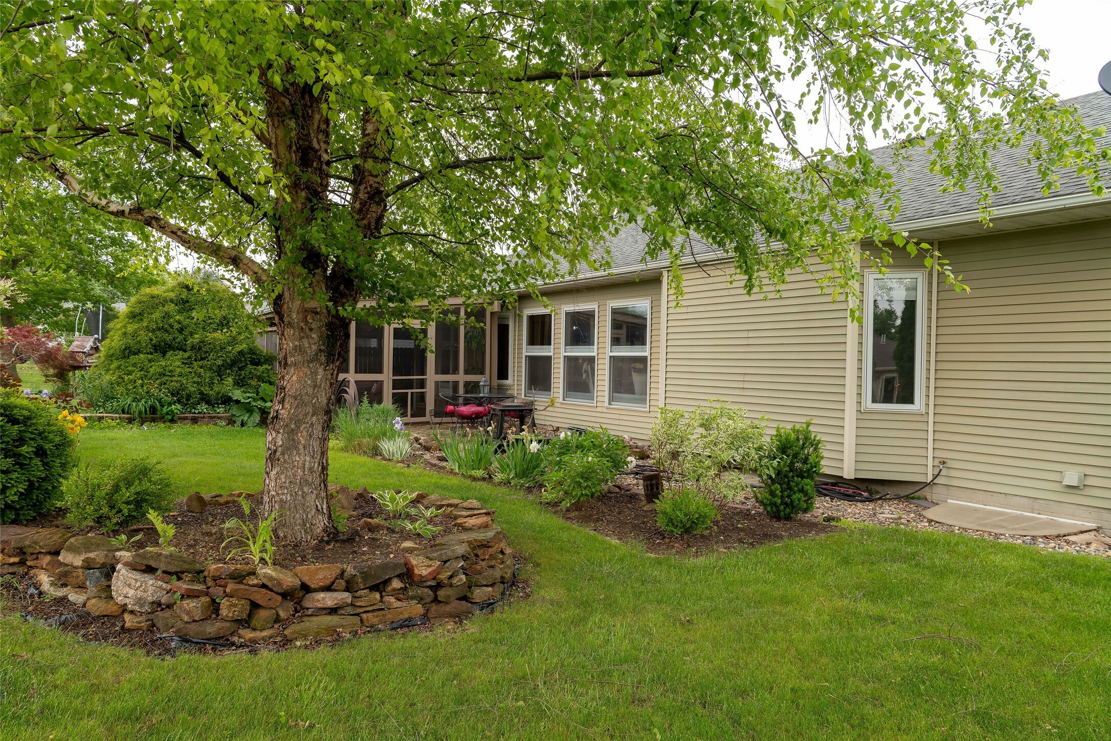 Property Photo: 21 Eastwood Street IA 50219
