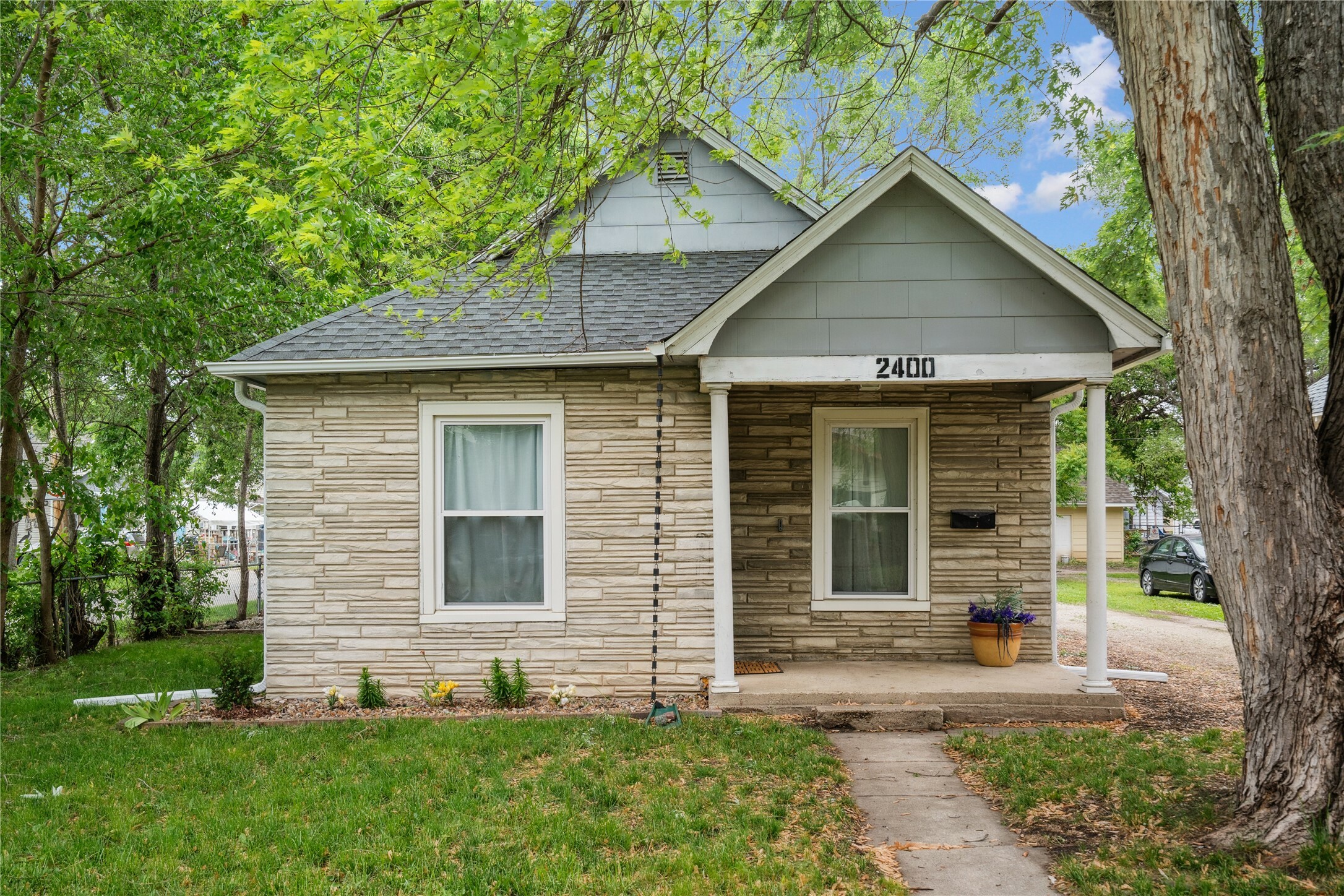 2400 Capitol Avenue  Des Moines IA 50317 photo