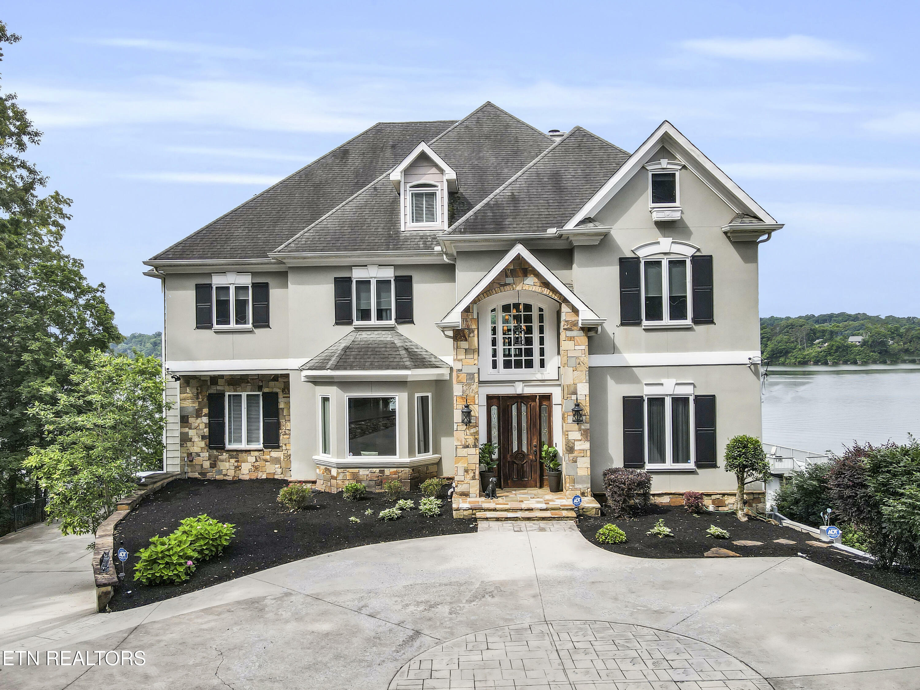 Property Photo: 3127 Keller Bend Rd TN 37922