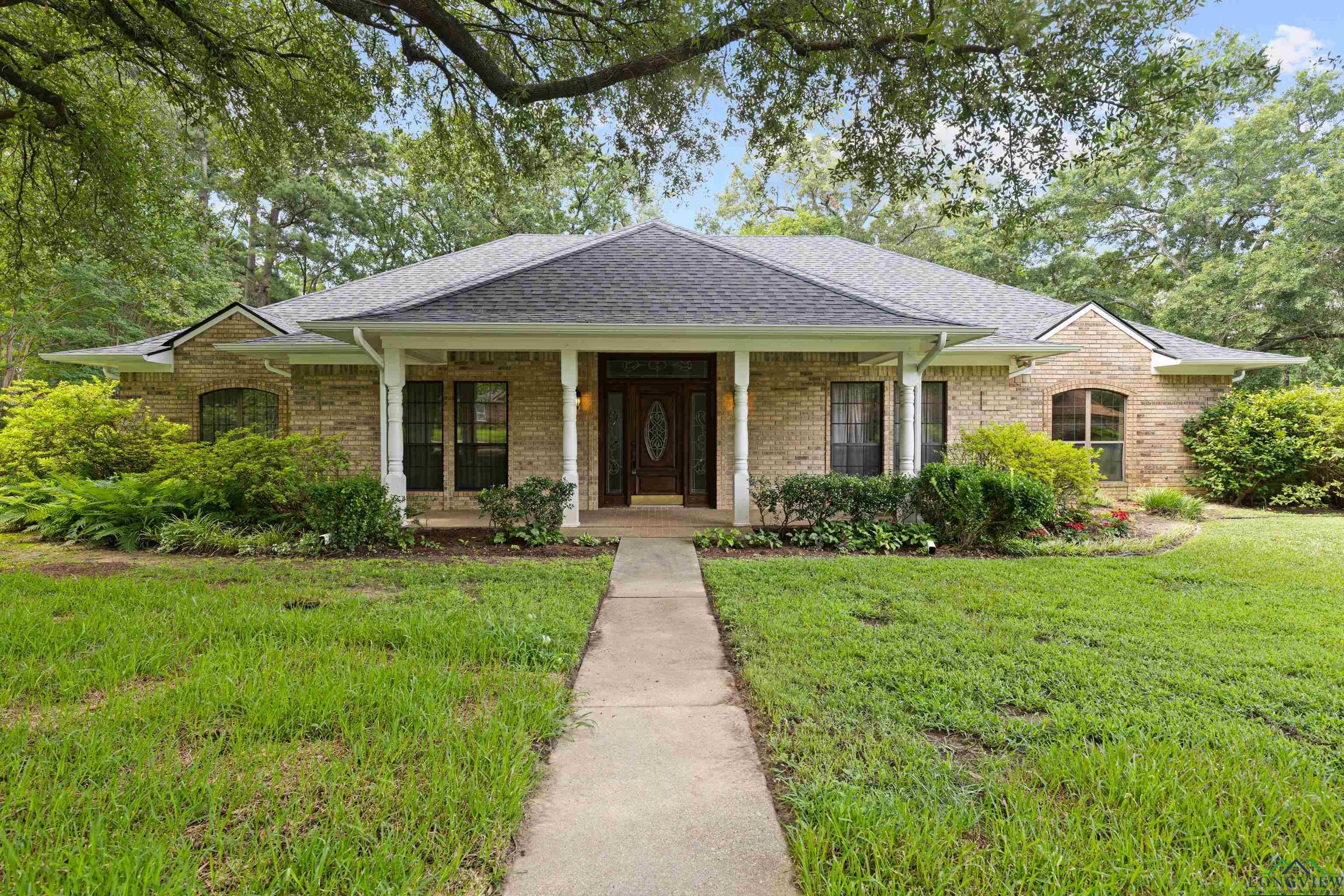 Property Photo:  404 Moccasin Trail  TX 75662 