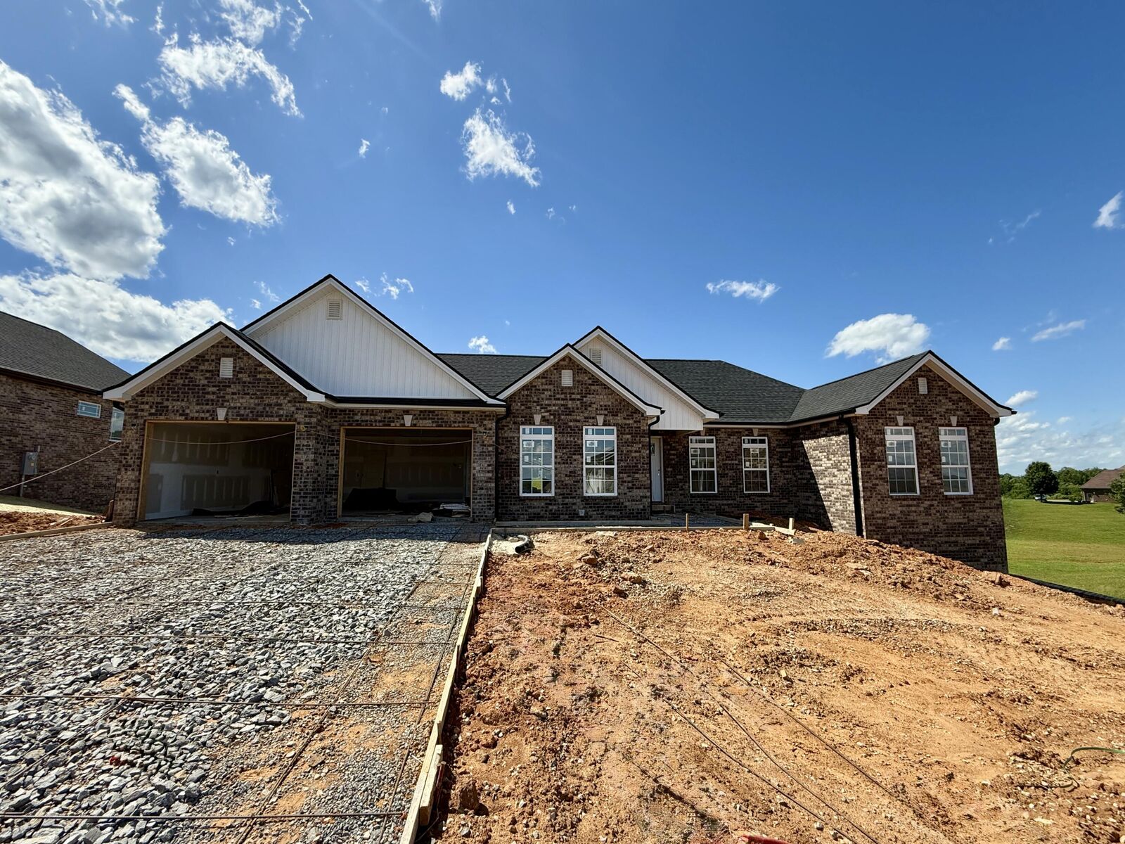 Property Photo:  77 Sunrise Path  KY 42503 