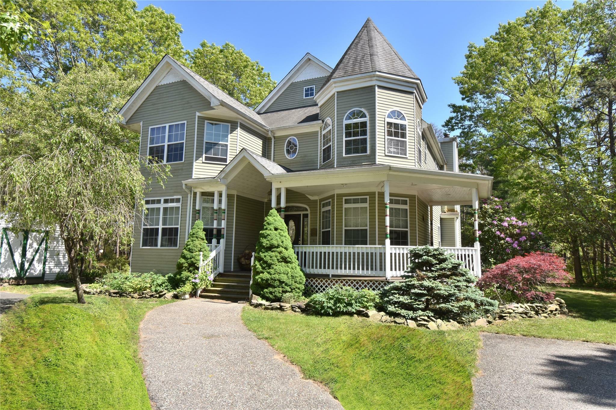 183 Middle Island Rd. Road  Medford NY 11763 photo