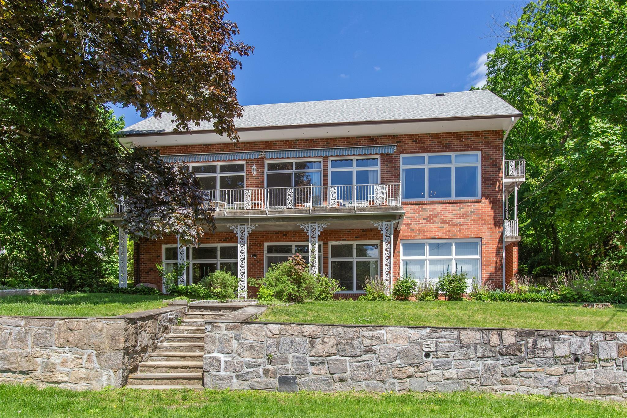 Property Photo:  500 North Lake Boulevard N  NY 10541 