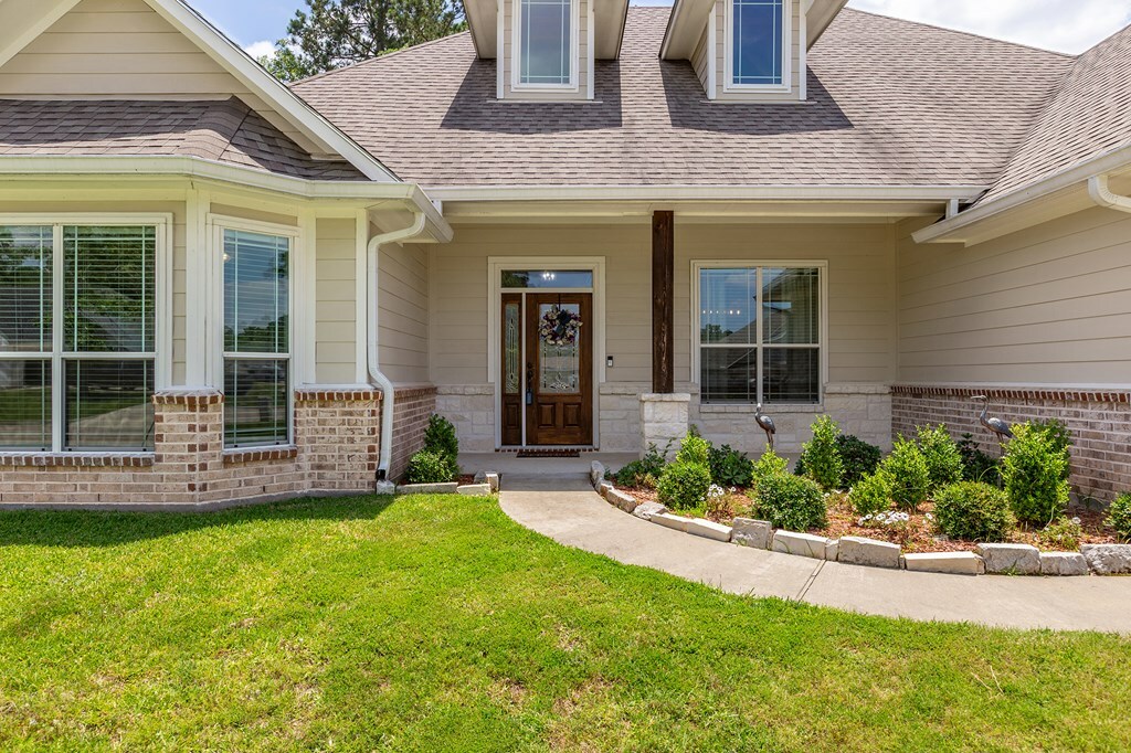 Property Photo: 181 Rustic Pines Dr. TX 75904