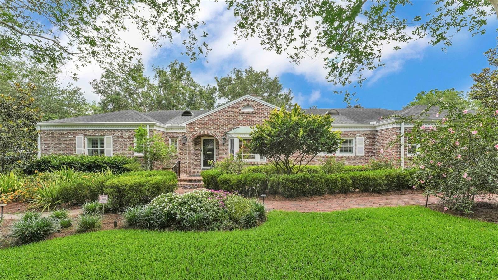 Property Photo: 323 E Belvedere Street FL 33803