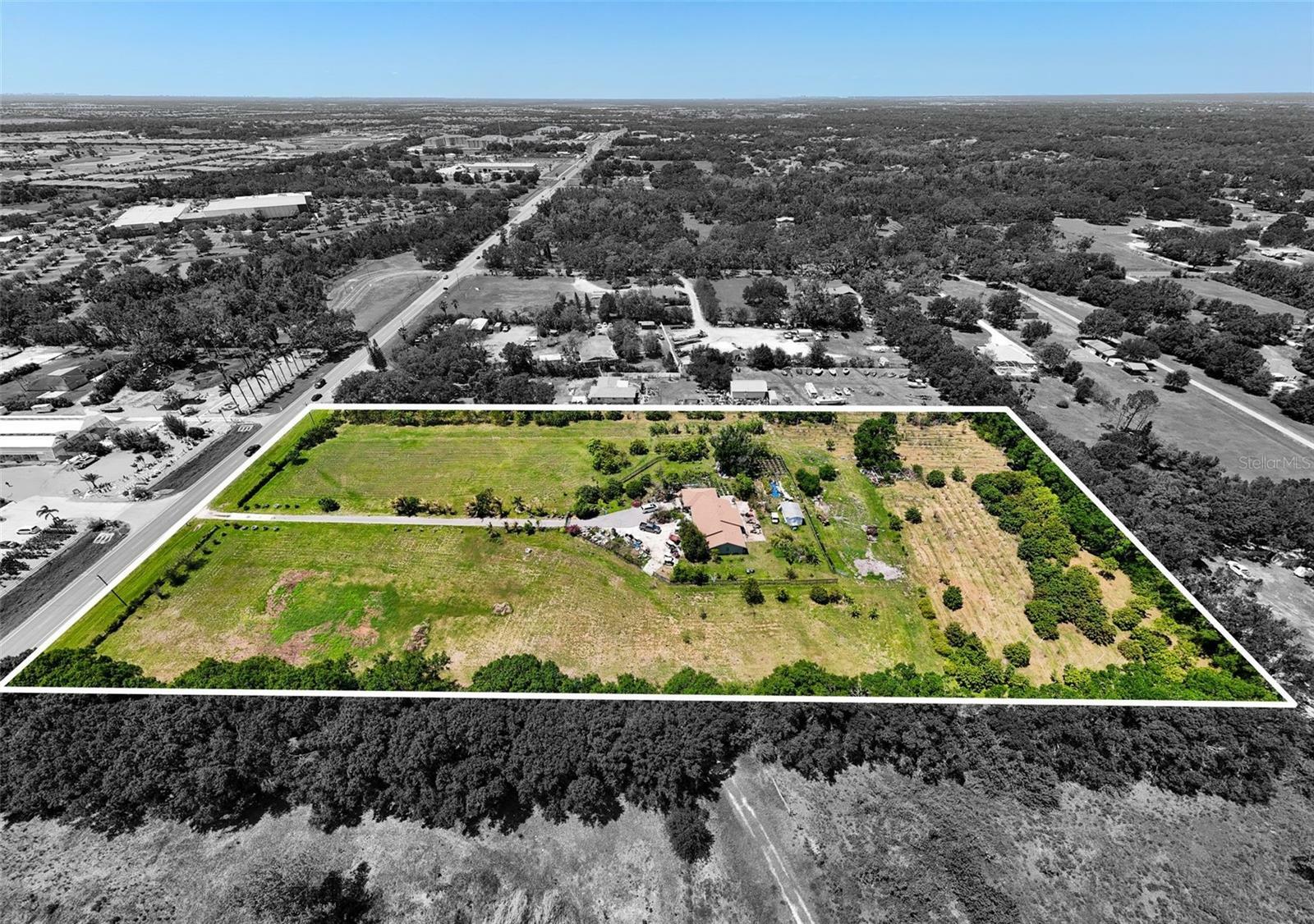 Property Photo: 16305 E State Road 64 FL 34212