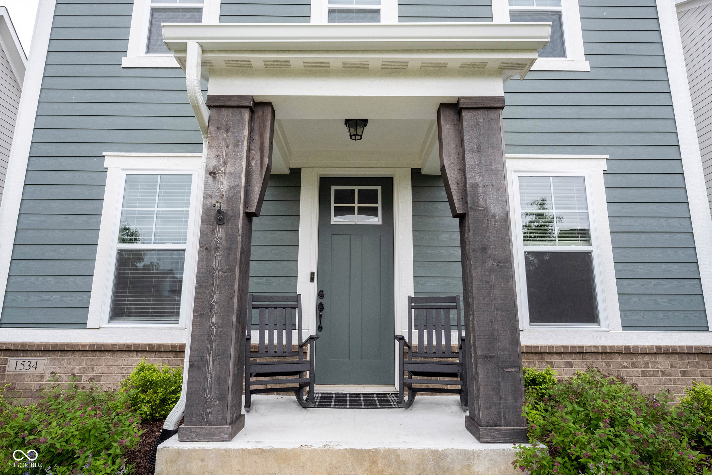 Property Photo: 1534 Cloverdon Drive IN 46074