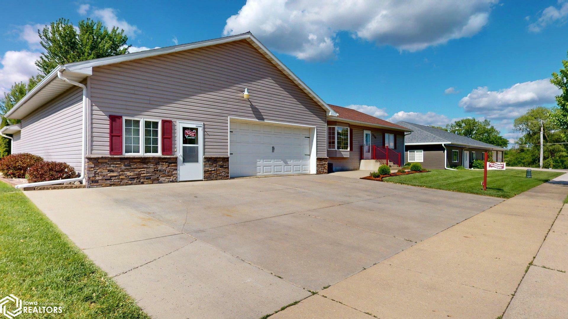 Property Photo: 2730 4th Street IA 50401