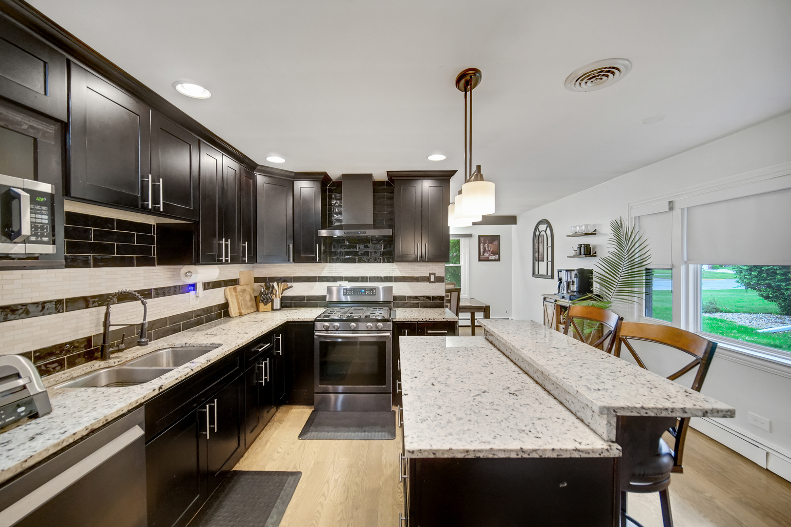 Property Photo: 12506 S Austin Avenue IL 60463