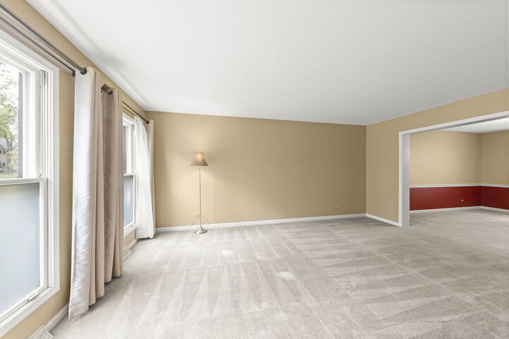 Property Photo:  1209 W Bauer Road  IL 60563 
