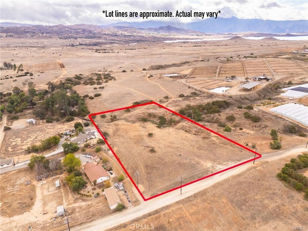 Property Photo:  0 Winters Ln  CA 92504 