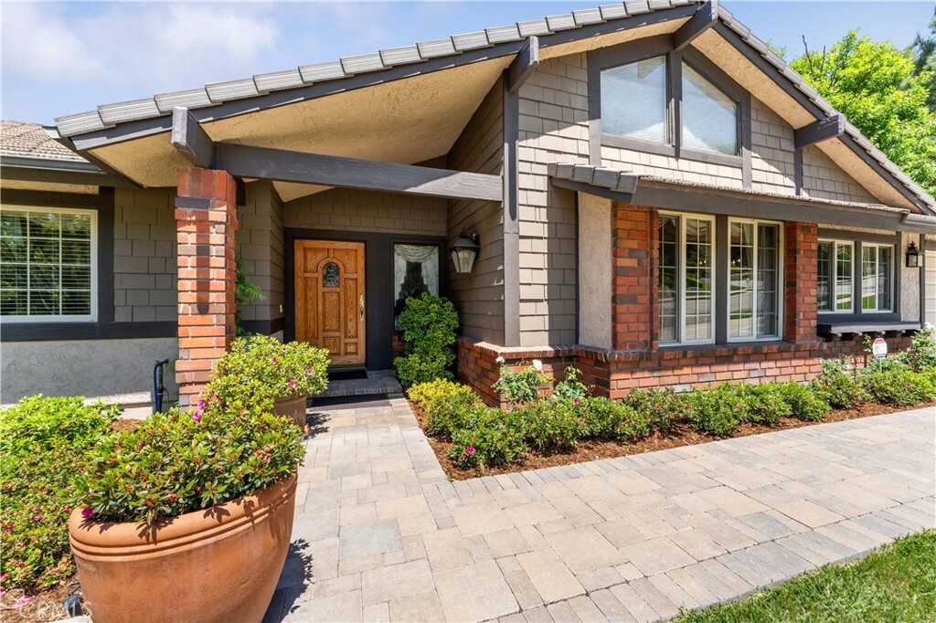 Property Photo: 725 Beaverbrook Lane CA 91740