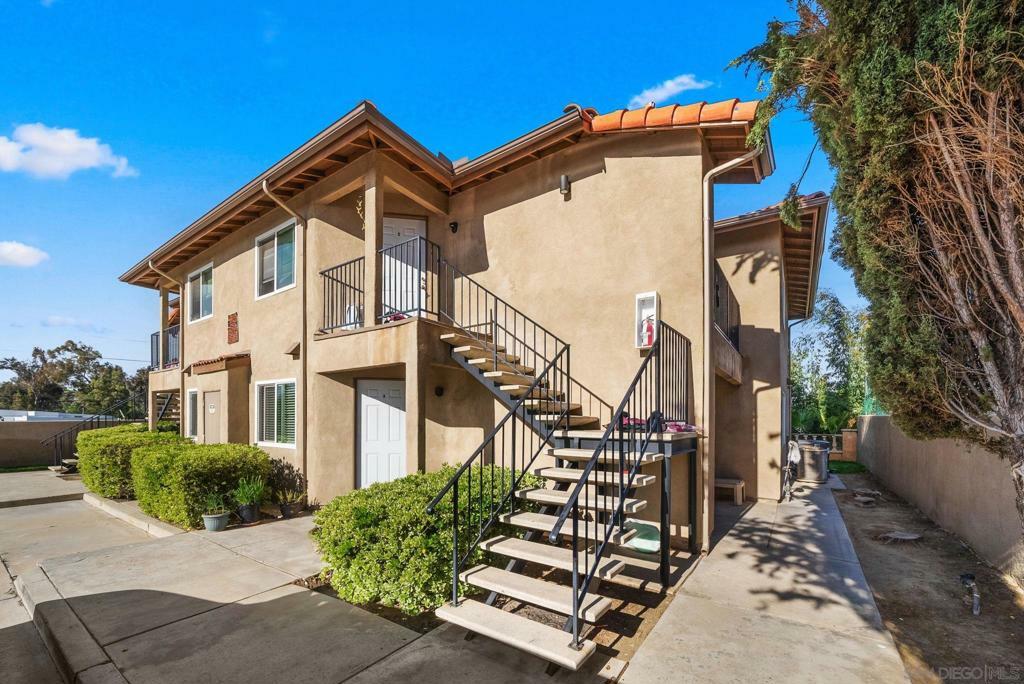Property Photo:  28267 Via Princesa  CA 92563 
