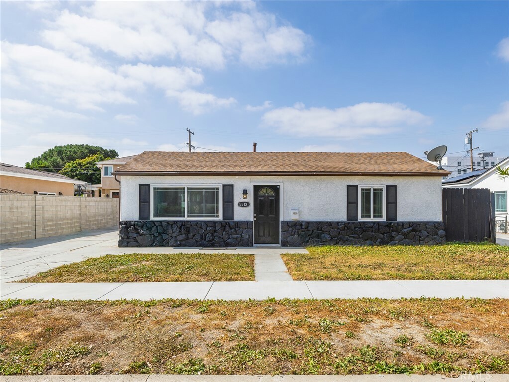 Property Photo: 5512 W 117th Street CA 90304