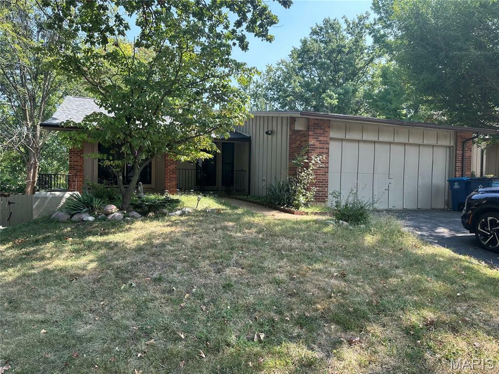 Property Photo: 2226 Arborview Drive MO 63043