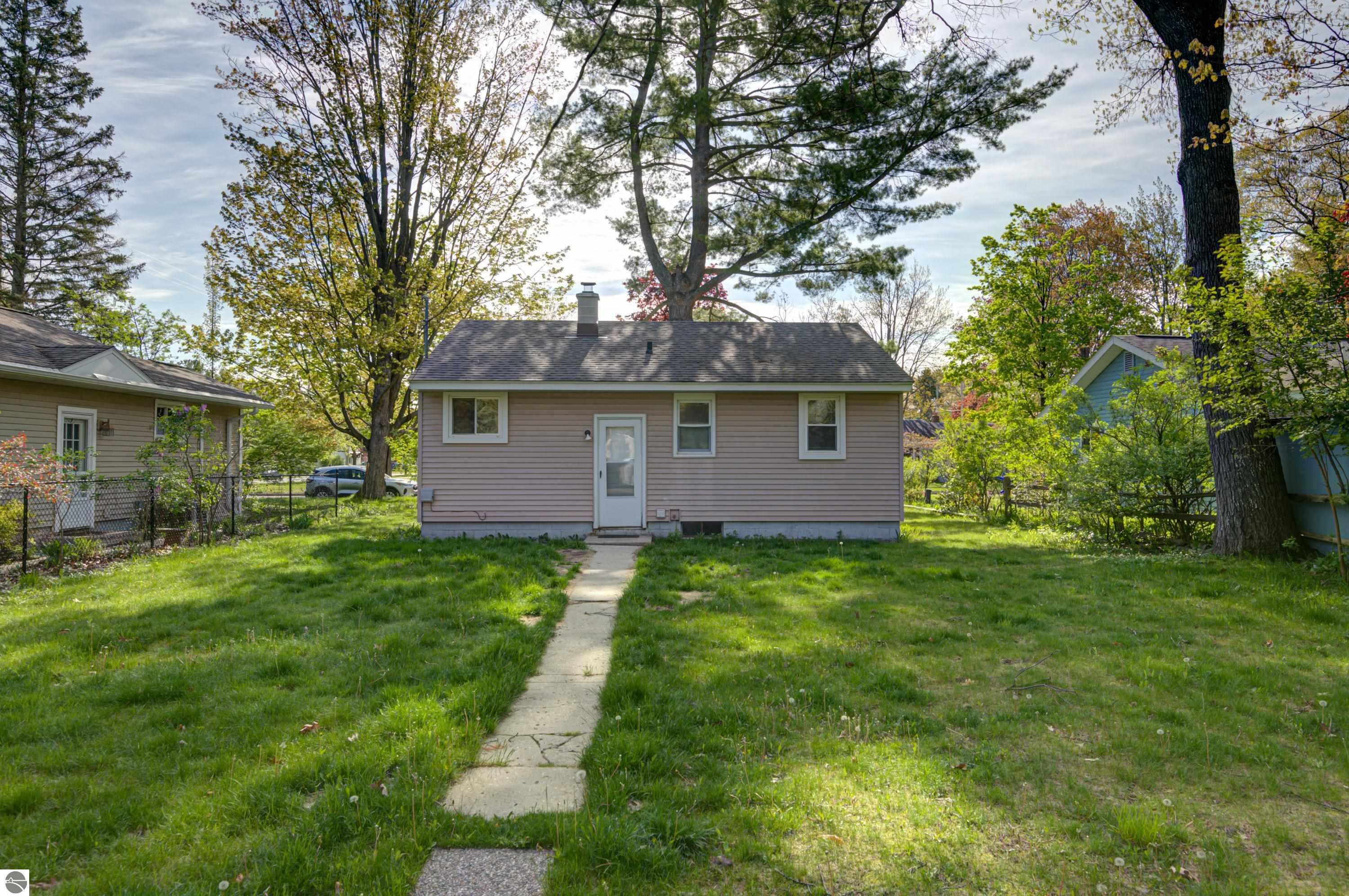 Property Photo: 406 Hamilton Street MI 49686