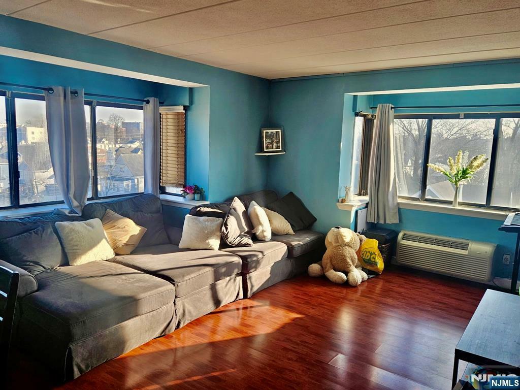 Property Photo: 5 Linden Street 5E NJ 07601
