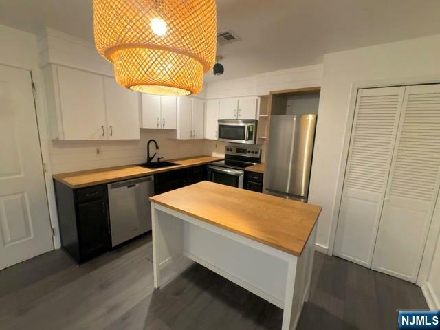 Property Photo: 41 Fairmount Avenue 9B NJ 07601