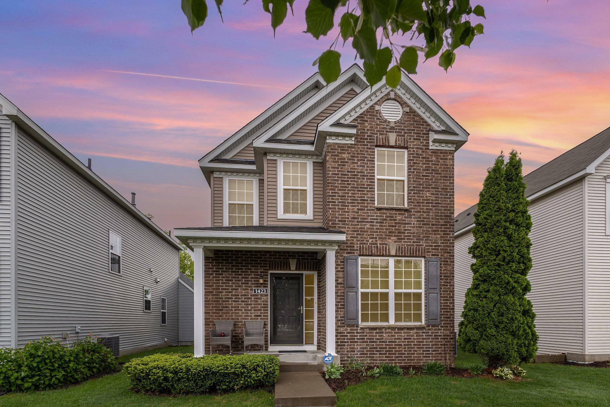 Property Photo: 1423 Savanna Drive MN 55379