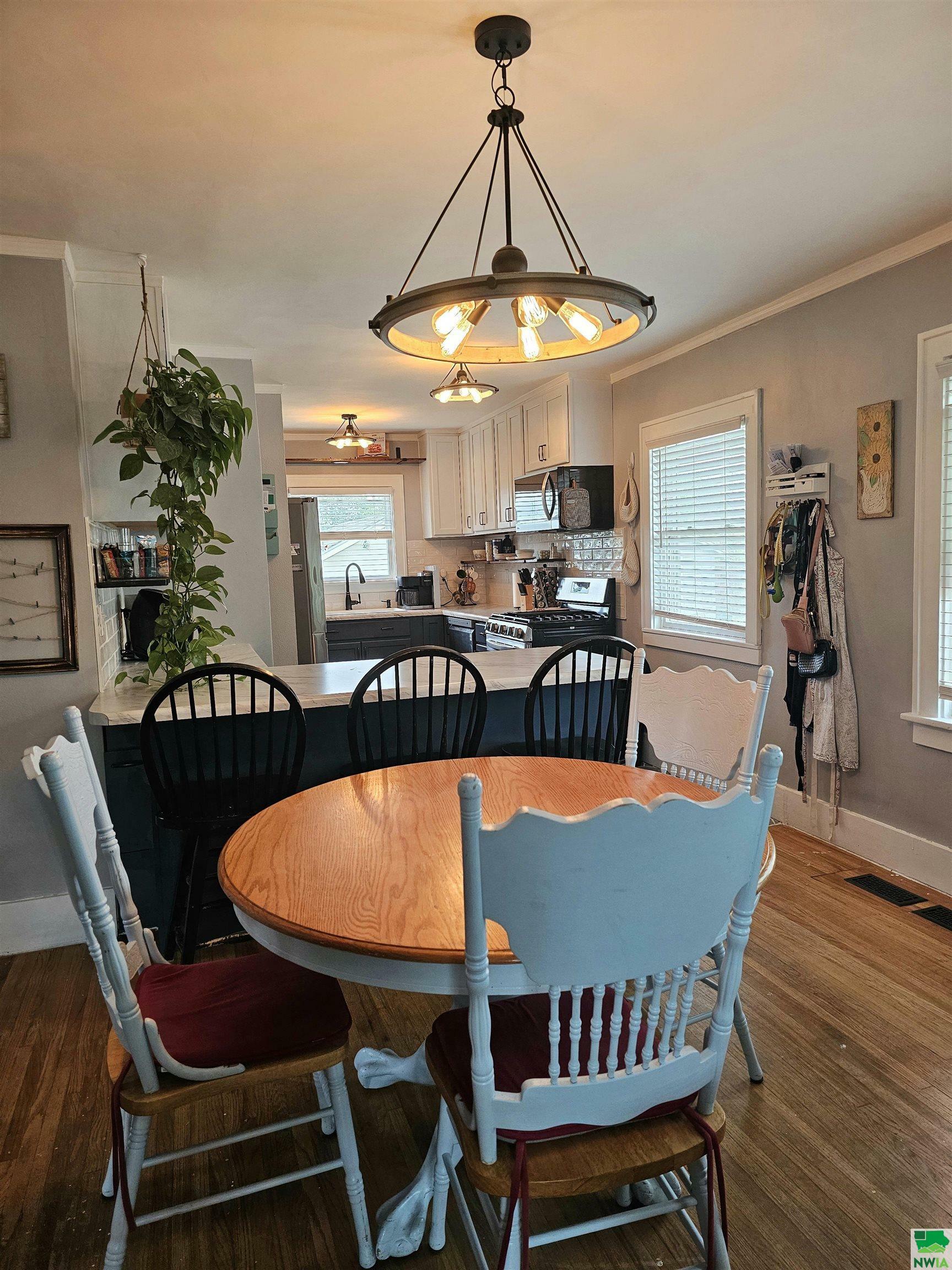 Property Photo: 2536 S Cypress IA 51106