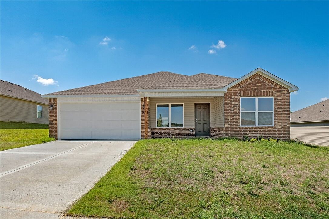 Property Photo:  2929 W McLaren Drive  AR 72704 