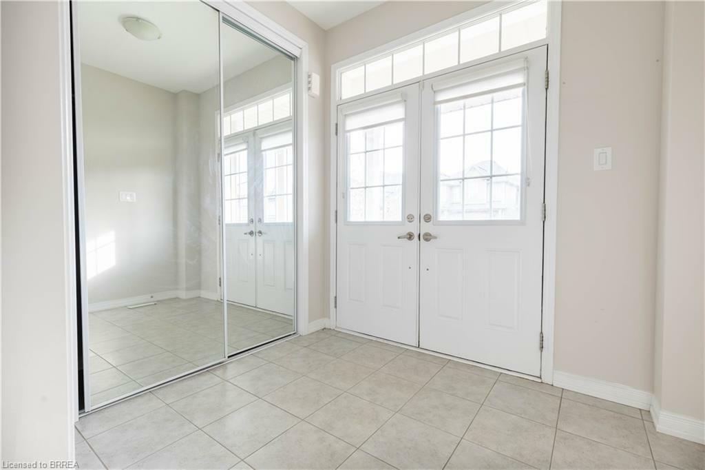 Property Photo: 15 Munro Circle ON N3T 0P9
