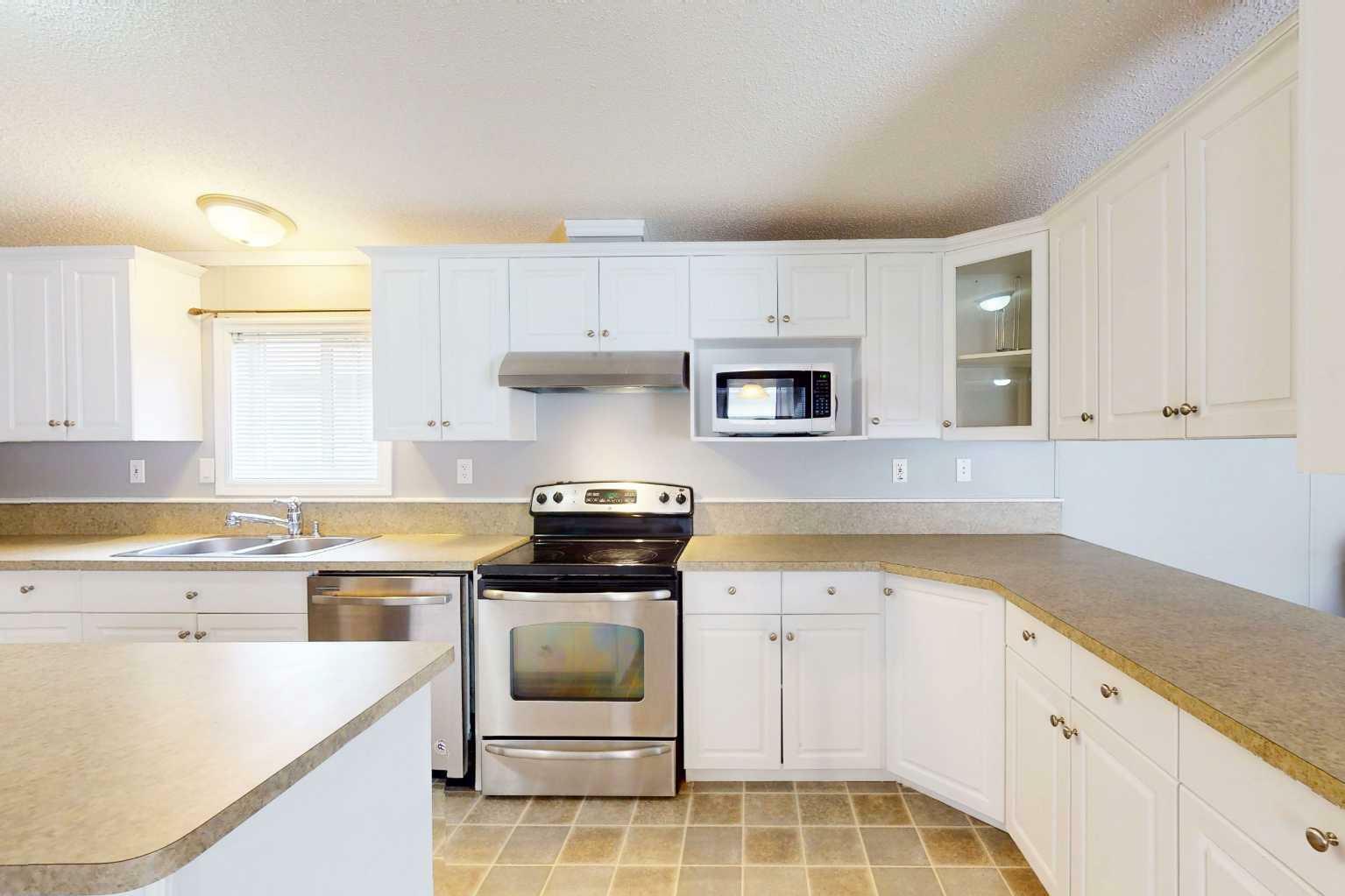 Property Photo: 373 Greenwich Lane AB T9H 3Z3