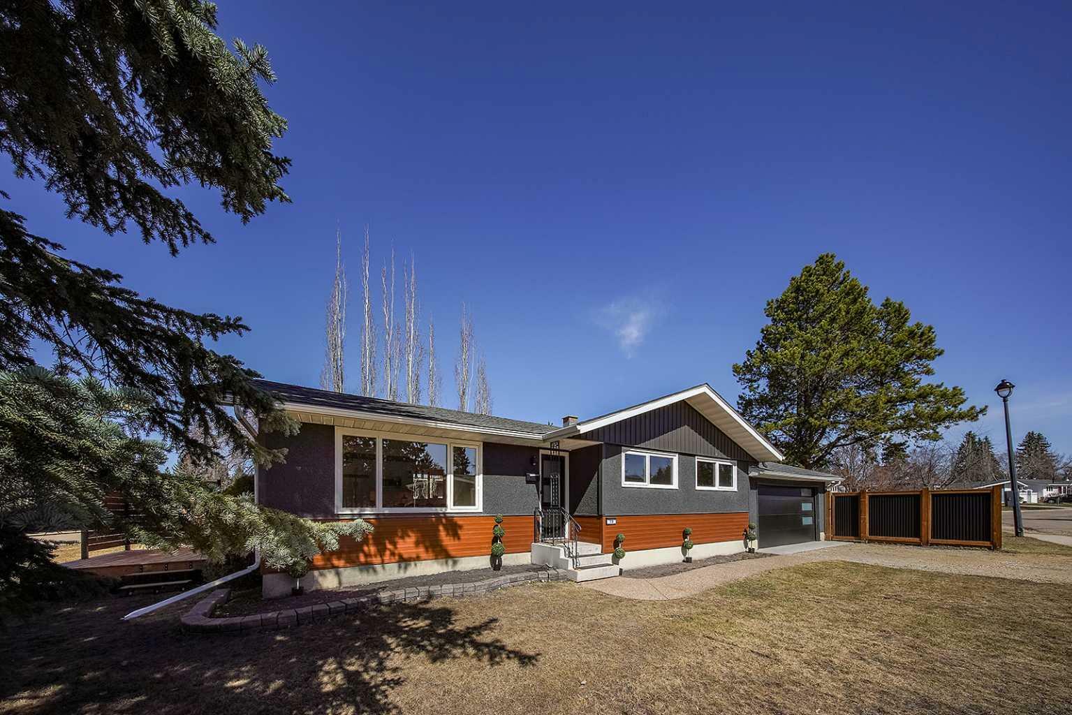 73 Selkirk Boulevard  Red Deer AB T4N 0G5 photo