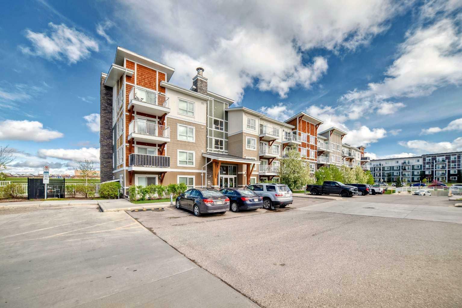Property Photo:  302 Skyview Ranch Drive NE 7211  AB T3N 0P5 